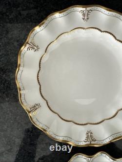 Royal Crown Derby Lombardy Fluted 25cm Dinner 2 Plates unused