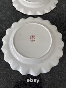 Royal Crown Derby Lombardy Fluted 25cm Dinner 2 Plates unused