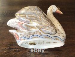 Royal Crown Derby Ltd Ed Pair Of Royal Swans'william' &'catherine'. 378/750 Ex