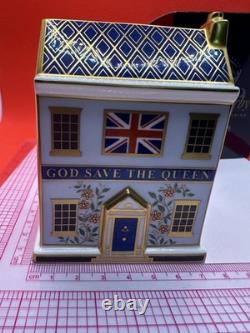 Royal Crown Derby Miniature Houses The Crown Inn. Limited Edition of only 500