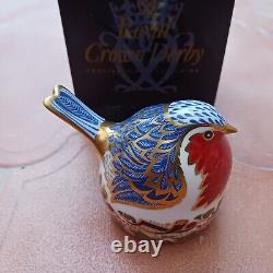 Royal Crown Derby NESTING ROBIN Paperweight, Boxed