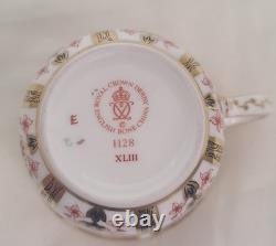 Royal Crown Derby OLD IMARI 1128 Cup & Saucer Set XLIII 1975 Signed LNC