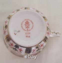 Royal Crown Derby OLD IMARI 1128 Cup & Saucer Set XLIII 1975 Signed LNC