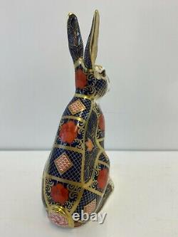 Royal Crown Derby Old Imari Solid Gold Band Hare Paperweight