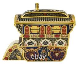 Royal Crown Derby Old Imari Solid Gold Vardo Gypsy Wagon paperweight 1st Quality