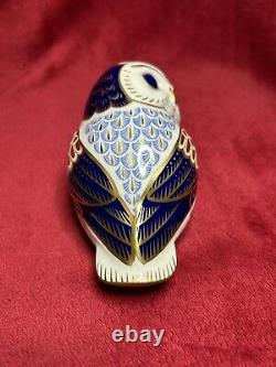 Royal Crown Derby Owl paperweight 1st Quality with gold stopper