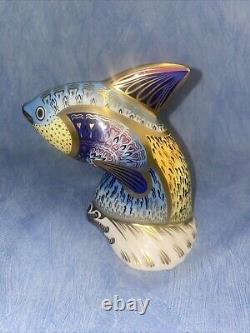 Royal Crown Derby Paper Weight Guppy Fish L/Edition (Gold Button)