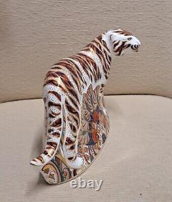 Royal Crown Derby Paperweight. Bengal Tiger. Box. Gold Stopper. MAGNIFICENT