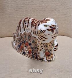 Royal Crown Derby Paperweight. Bengal Tiger. Box. Gold Stopper. MAGNIFICENT