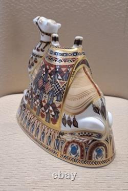 Royal Crown Derby Paperweight. Camel. MAGNIFICENT! Gold Stopper