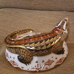 Royal Crown Derby Paperweight. Crocodile. Gold stopper