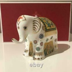 Royal Crown Derby Paperweight Elephant Child Lavi