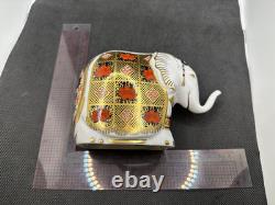 Royal Crown Derby Paperweight Infant Imari Elephant 1992