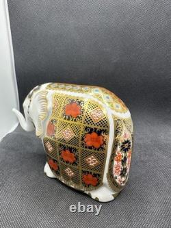 Royal Crown Derby Paperweight Infant Imari Elephant 1992