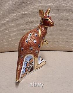 Royal Crown Derby Paperweight. Kangaroo & Joey. Ltd Ed. Gold Stopper