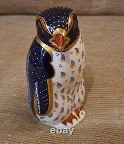 Royal Crown Derby Paperweight Penguin Trio Gold Stoppers. Limited Edition