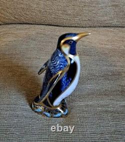 Royal Crown Derby Paperweight Penguin Trio Gold Stoppers. Limited Edition