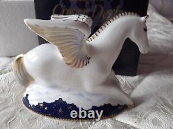 Royal Crown Derby Pegasus Gold Stopper Limited Edition No 379 of 1750