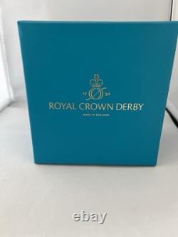 Royal Crown Derby Platinum Black Swan 60th Anniversary Paperweight Gold Stopper