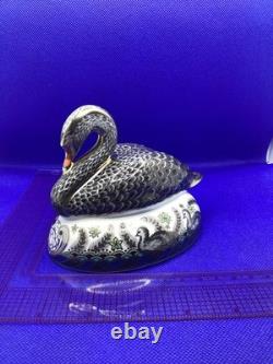 Royal Crown Derby Platinum Black Swan Gold 1st Quality. Number 413 of 600