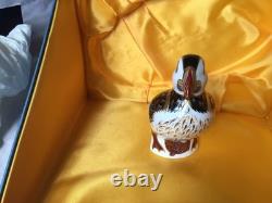 Royal Crown Derby Puffin Paperweight Gold Stopper