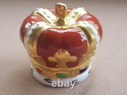 Royal Crown Derby Q. E. II Golden Jubilee Heraldic Crown Paperweight, New, Perfect