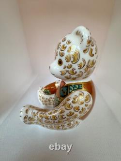 Royal Crown Derby'Regal Goldie Bear' HM Queen Elizabeth II Golden Wedding. 952