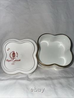 Royal Crown Derby Royal Antoinette