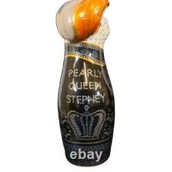 Royal Crown Derby Royal Cats Pearly King & Queen Paperweights