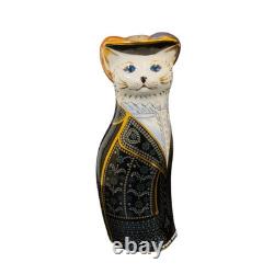 Royal Crown Derby Royal Cats Pearly King & Queen Paperweights