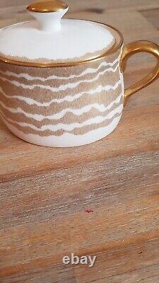 Royal Crown Derby Ruche Gold Sugar Pot New