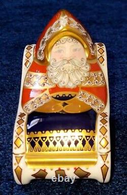 Royal Crown Derby Santa On Sleigh Gold Stopper