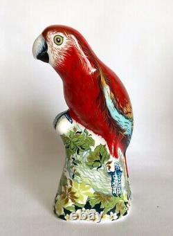 Royal Crown Derby Scarlet Macaw Parrot Paperweight Boxed Gold Stopper