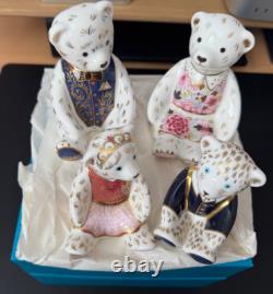 Royal Crown Derby Set of 4 Cambridge Family Royal Bears Limited Edition