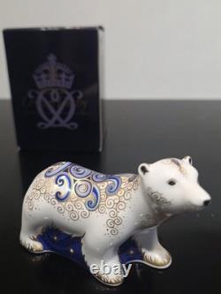 Royal Crown Derby Standing Polar Bear Cub Paperweight- Gold Stopper original box