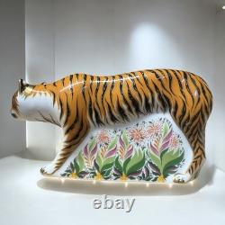 Royal Crown Derby Sumatran Tigress Gold Stopper New Boxed Genuine Royal Crown Derby Sumatran Tigress Gold Stopper New Boxed Genuine