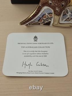 Royal Crown Derby The Australian Collection Kangaroo Paperweight Gold Stopper