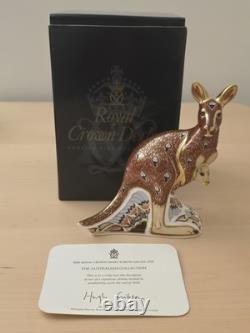 Royal Crown Derby The Australian Collection Kangaroo Paperweight Gold Stopper