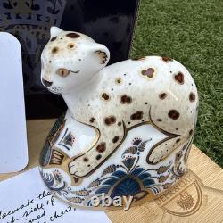 Royal Crown Derby The Leopard Cub Paperweight Gold