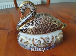 Royal Crown Derby'golden Jubilee'black Swan' Limited Edition No 648 New