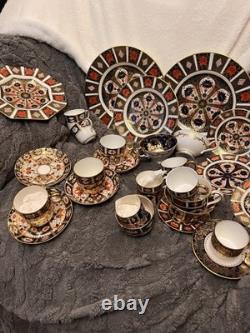 Royal crown derby crockery