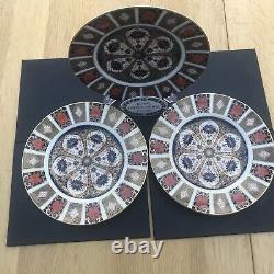 Royal crown derby imari 1128 set of three 27 cm diam dinner plate various dates