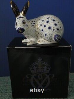 Royal crown derby paperweight Old English Rabbit -Blue2008, gold stopper, boxed