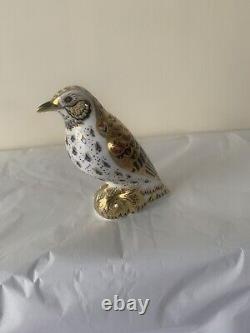 Royal crown derby paperweight Songthrush