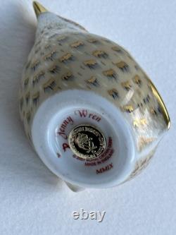 VTG Royal Crown Derby Paperweight Wren Gold Stopper Bone China Collectors Guild